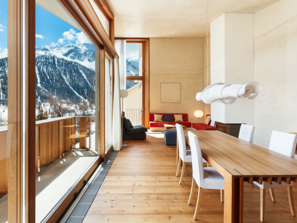 Arredamento moderno casa di montagna